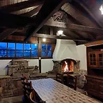 при комина - By The Chimney Ваканционна къща Дряново